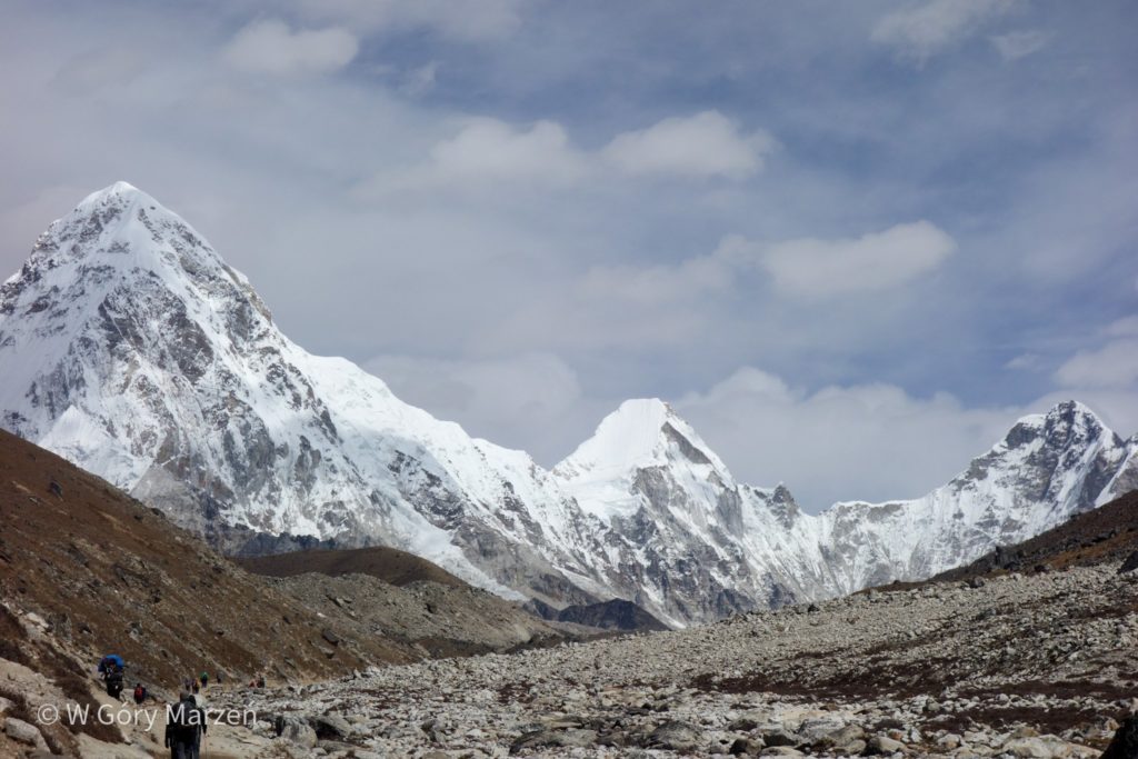 Camino al campamento base del Everest
